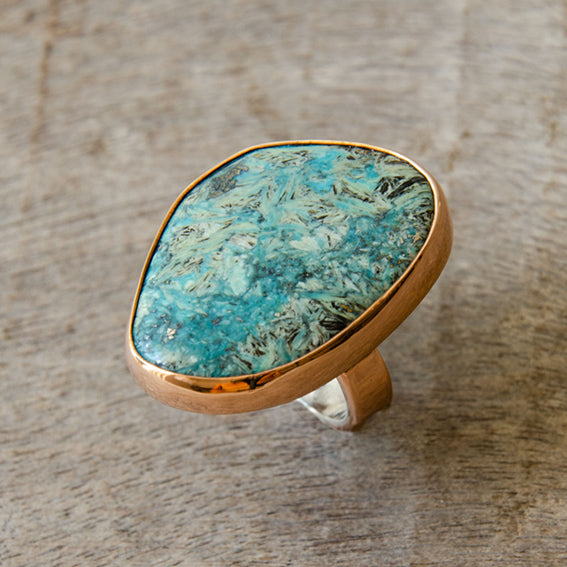 Copper ring with turquoise
