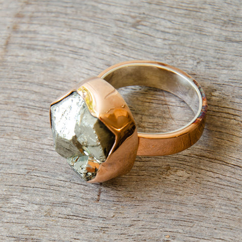 Copper ring with pyrite