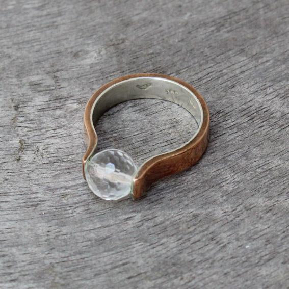 Copper ring with faceted quartz