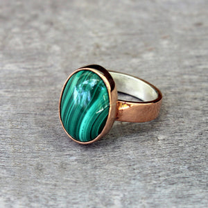 Copper ring with malachite