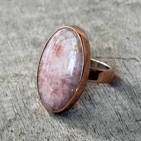 Copper ring with rhodochrosite
