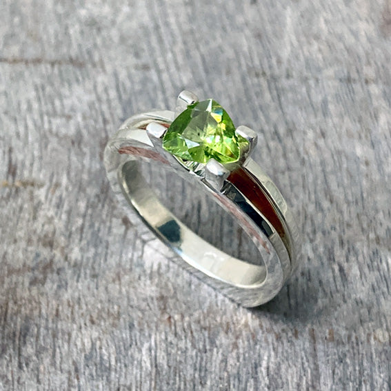 Silver & copper ring with peridot